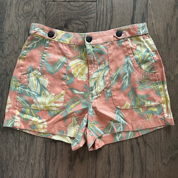 Theory Shorts - Picture 1 of 5